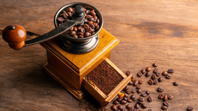 https://www.tastingtable.com/img/gallery/keep-your-coffee-grinder-clean-and-odor-free-with-the-help-of-sugar/intro-1702918880.jpg