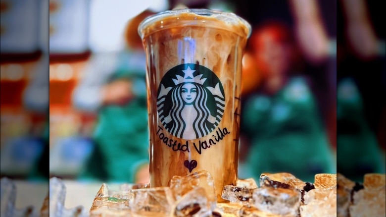 iced toasted vanilla shaken espresso