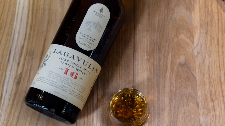 Lagavulin 16 with glass