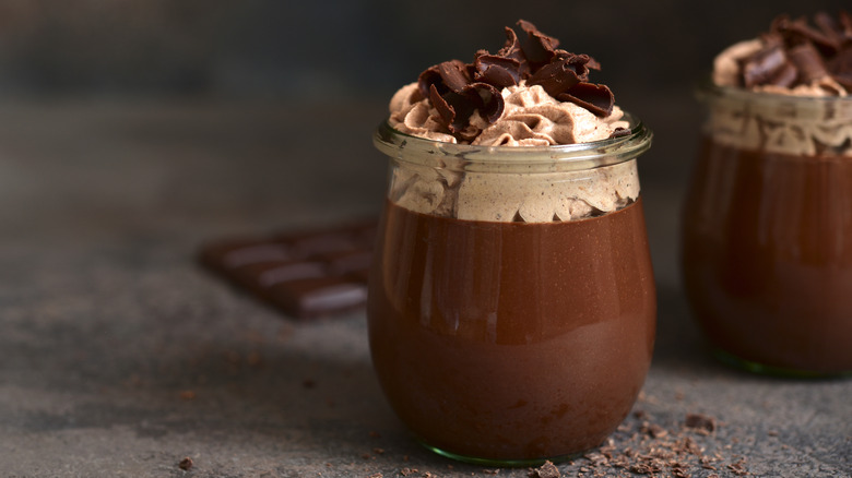 chocolate mousse in jars