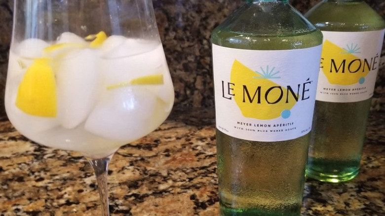 Le Moné and cocktail
