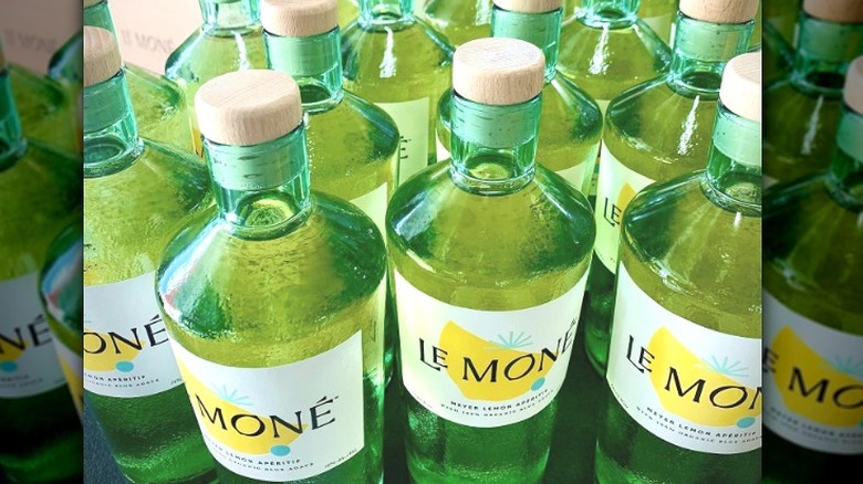 Le Moné bottles