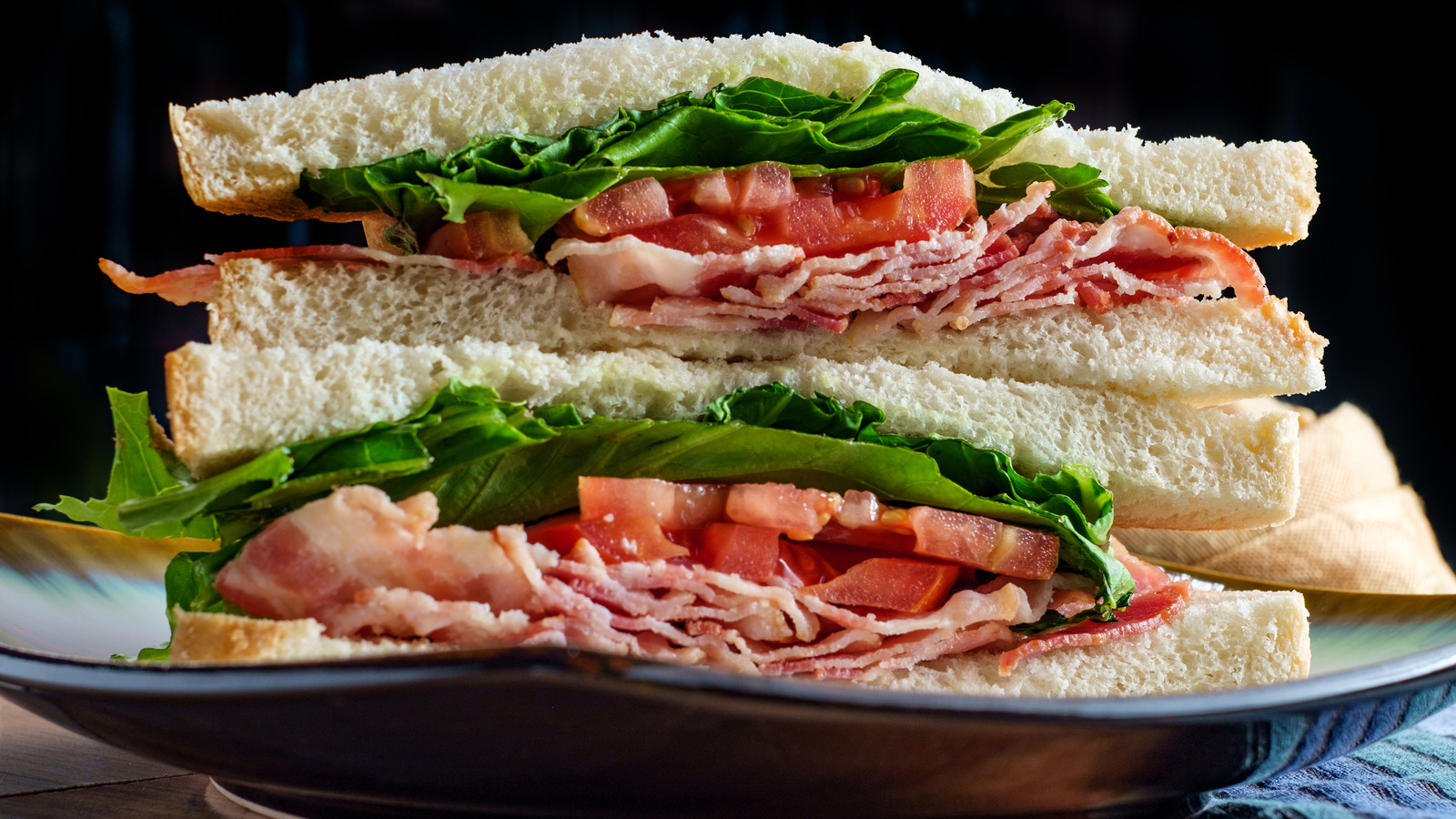 Leave Soft Sandwich Bread Untoasted For A Different Spin On BLTs