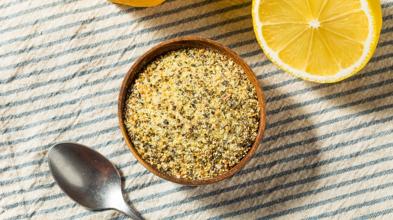 lemon pepper seasoning in bowl