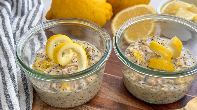 two jars of overnight oats