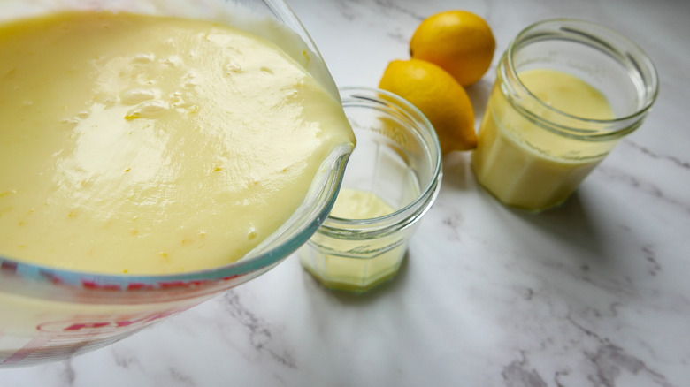 pouring posset servings