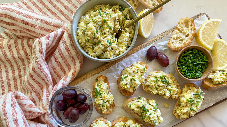 platter of crostini