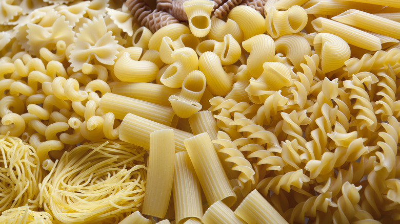 Various types of dried pasta
