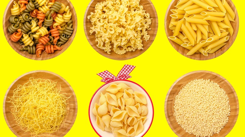 Variety of dried pastas