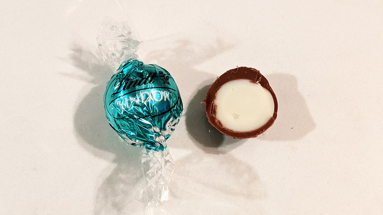 Lindt Chocolate Coconut truffle