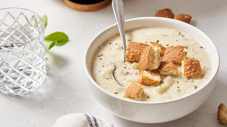 Loaded cheeseburger soup