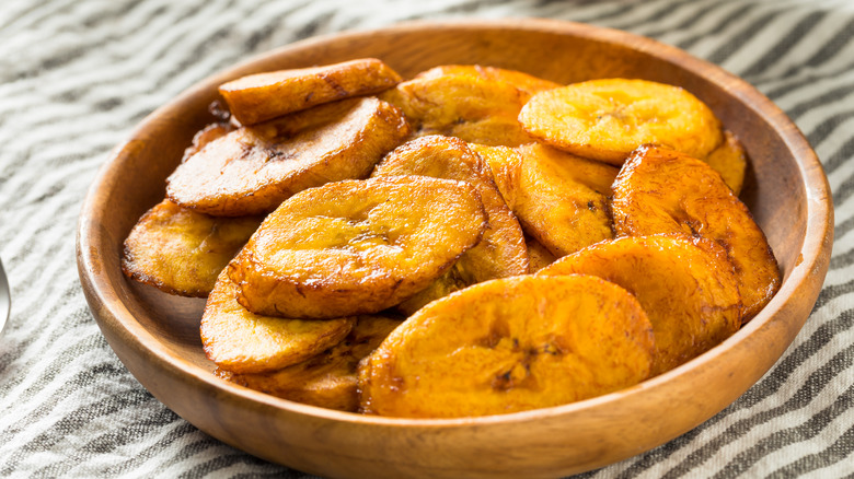 plate of fried maduros