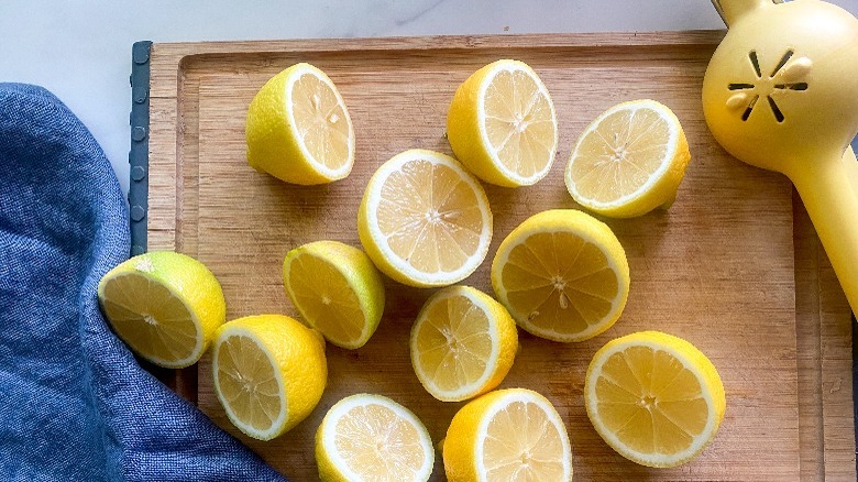 cut lemons on board 