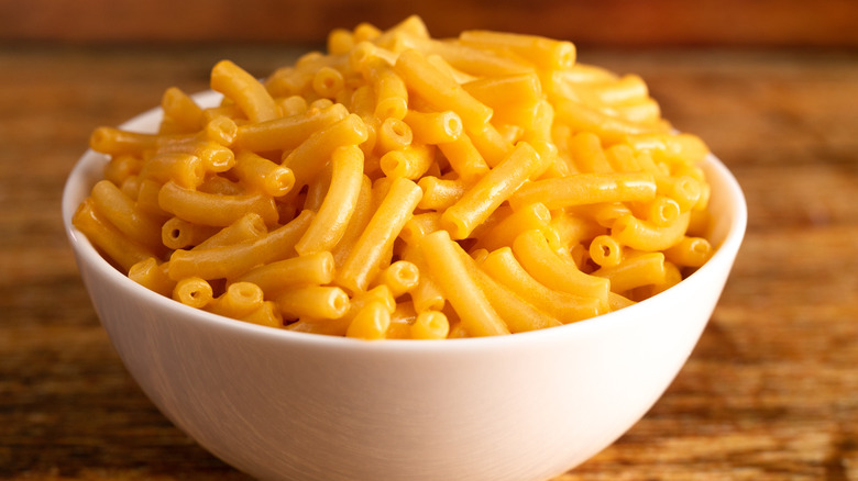 bowl of mac and cheese