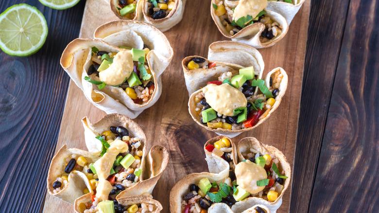 tex-mex breakfast burrito bowls