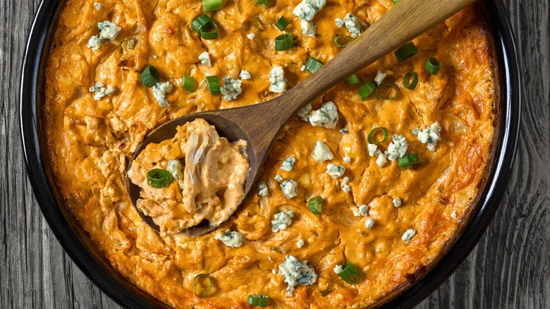 shredded buffalo chicken dip