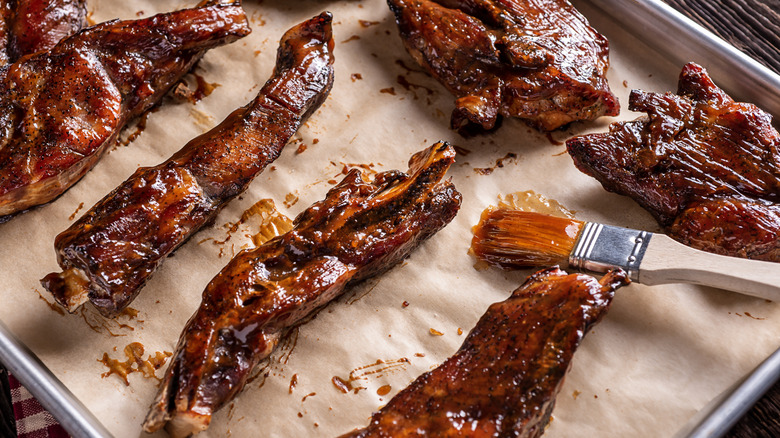 Glazed pork ribs