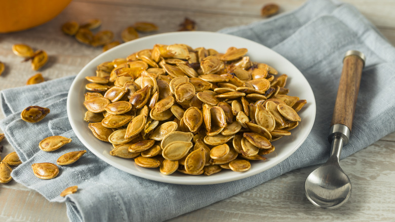 Roasted spiced pumpkin seeds