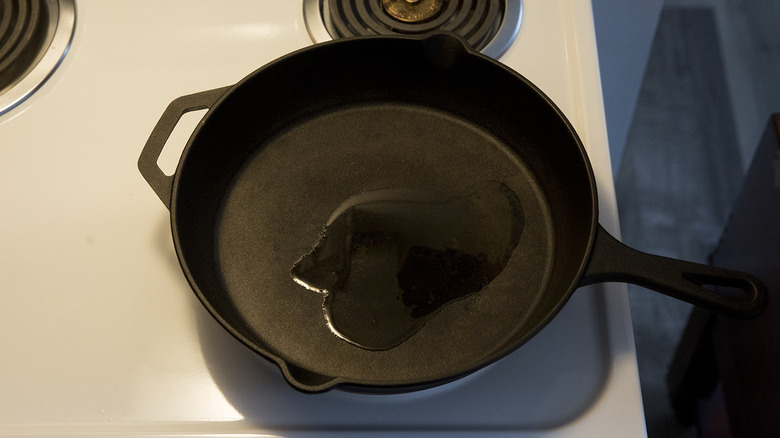 oil heating in iron pan