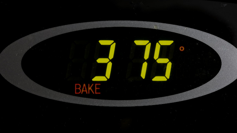 oven preheat setting display to 375