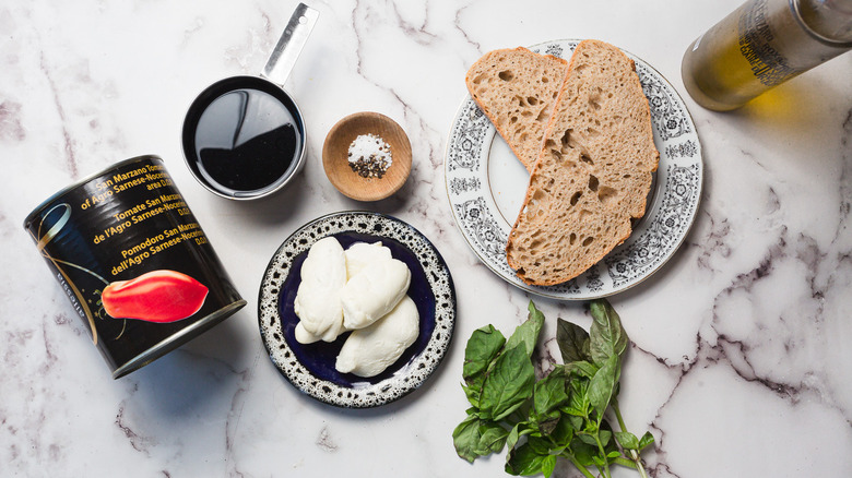 Ingredients for Margherita pizza grilled cheese