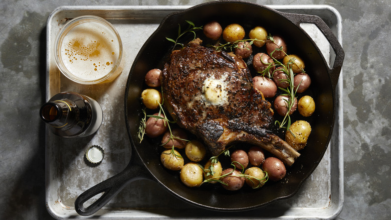 beer steak with potatoes