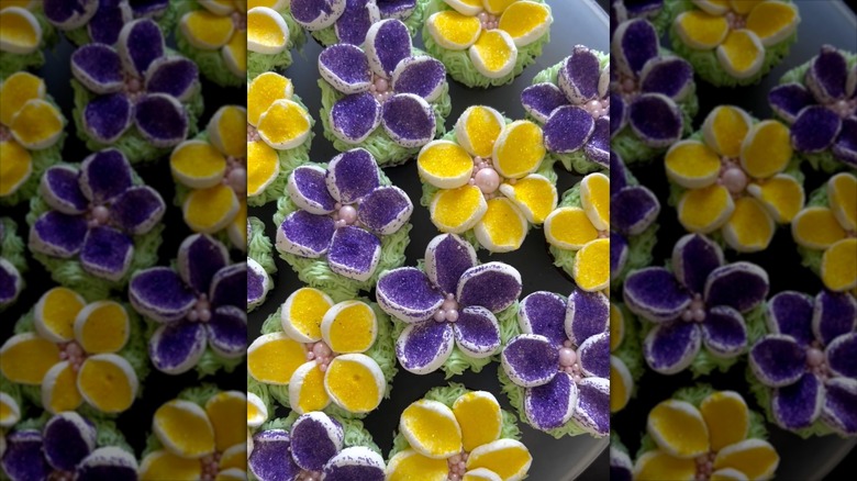 flowers made with marshmallows