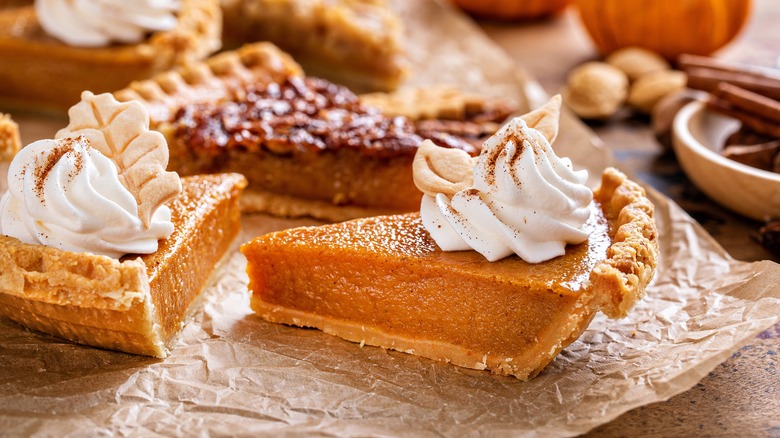 Thanksgiving pie slices