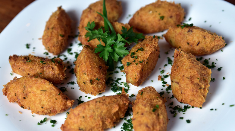 Cod cakes on platter