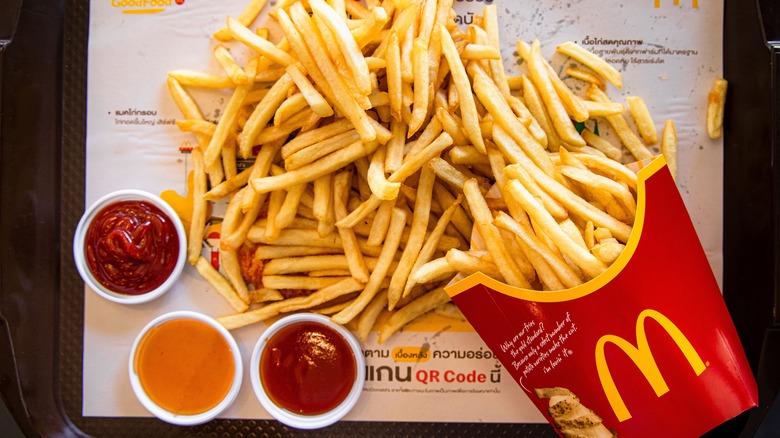 pile of mcdonalds french fries