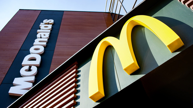 McDonald's signage