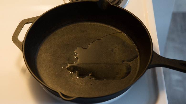 oil heating in iron pan