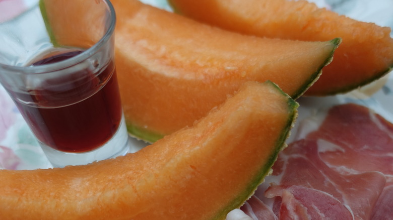 port and melon slices