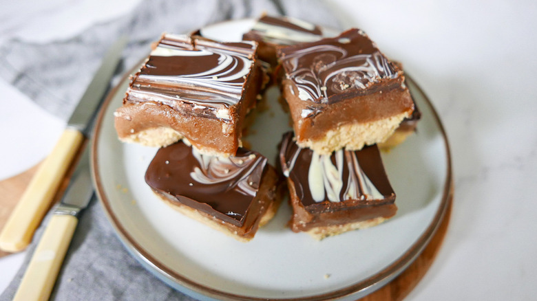 plated squares of millionaire's shortbread