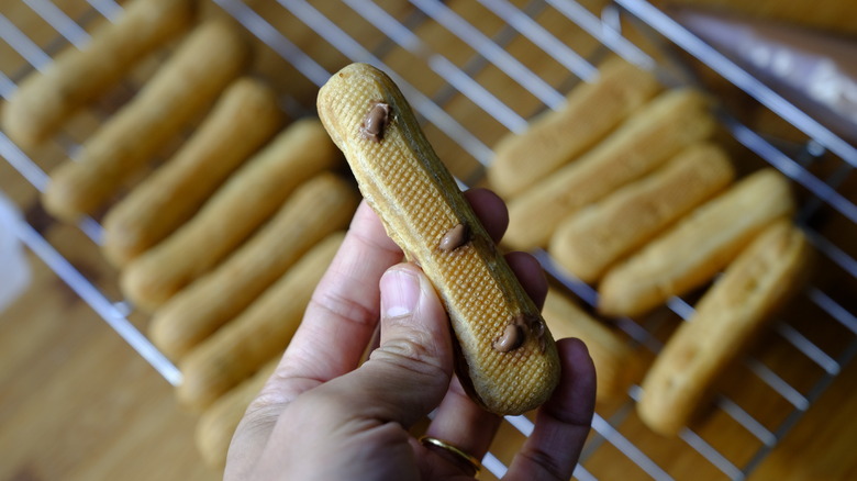 chocolate in eclairs