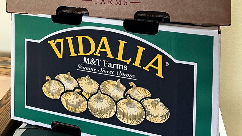 Vidalia sweet onions box