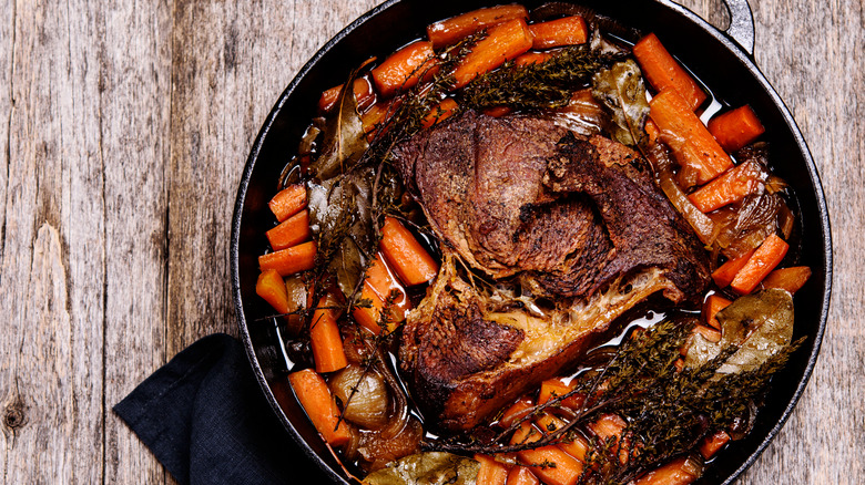 beef braising in liquid