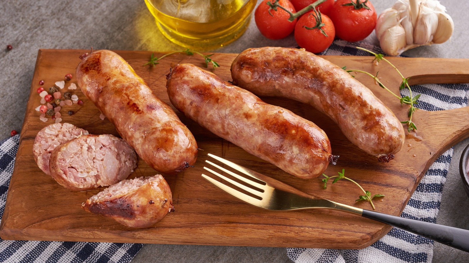 Mistakes Everyone Makes With Sausage