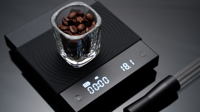 Espresso scale with beans