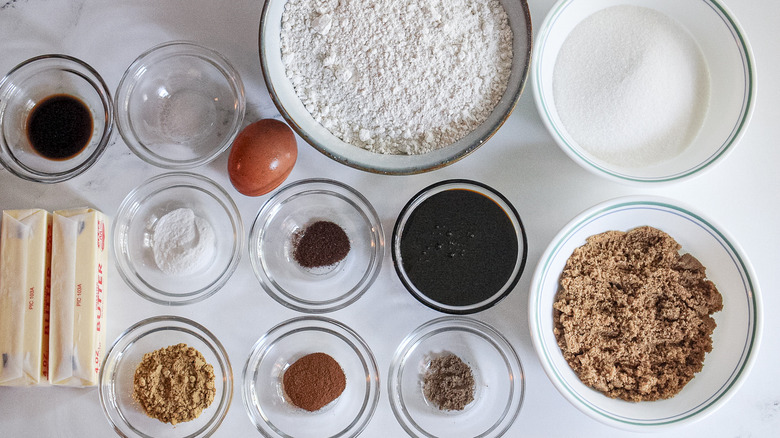 molasses gingersnap cookies ingredients 