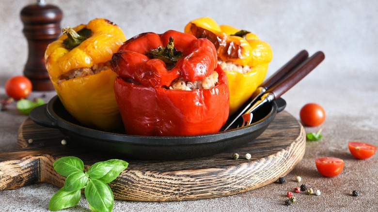 bell peppers stuffed with rice