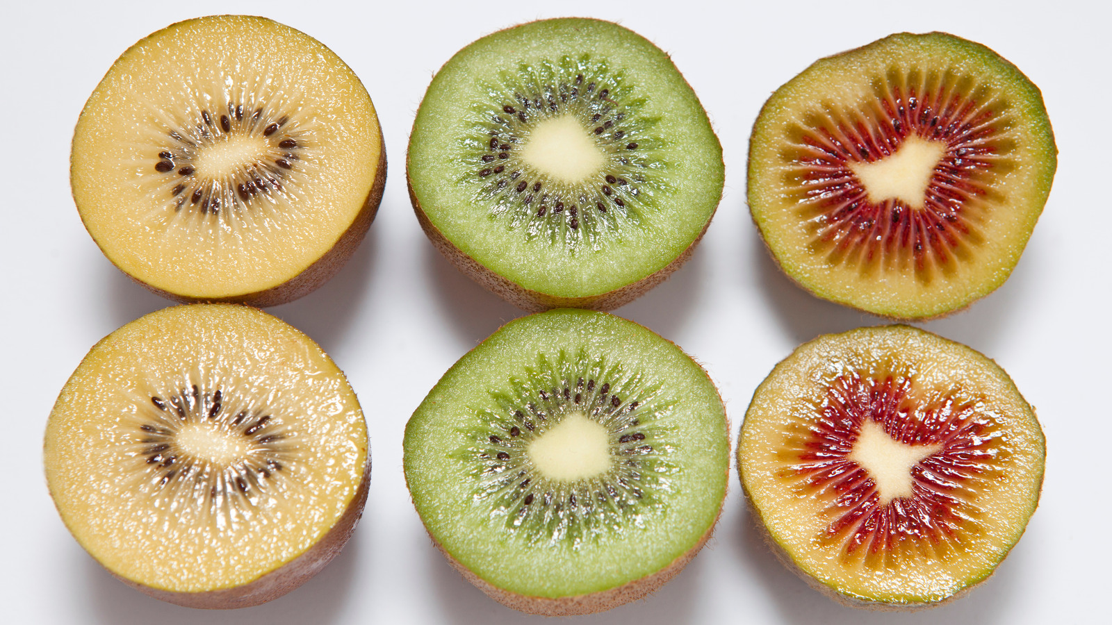 What Makes The Green Kiwifruit Different From The Golden Kiwifruit?