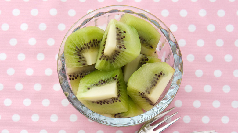 Bowl of cut kiwi