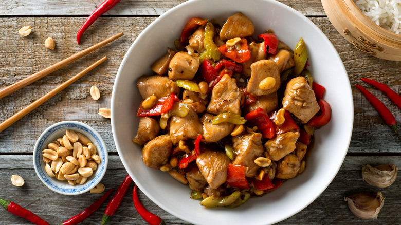 Kung pao chicken with peanuts