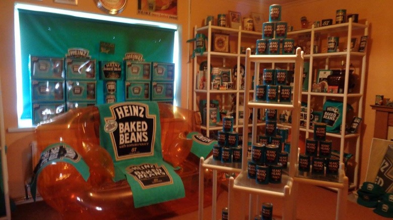 Heinz baked beans chair