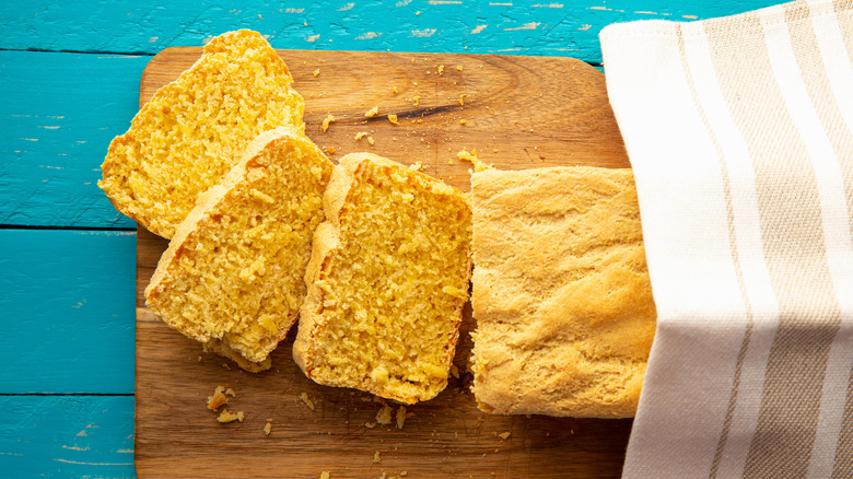 Cornbread on a cutting board