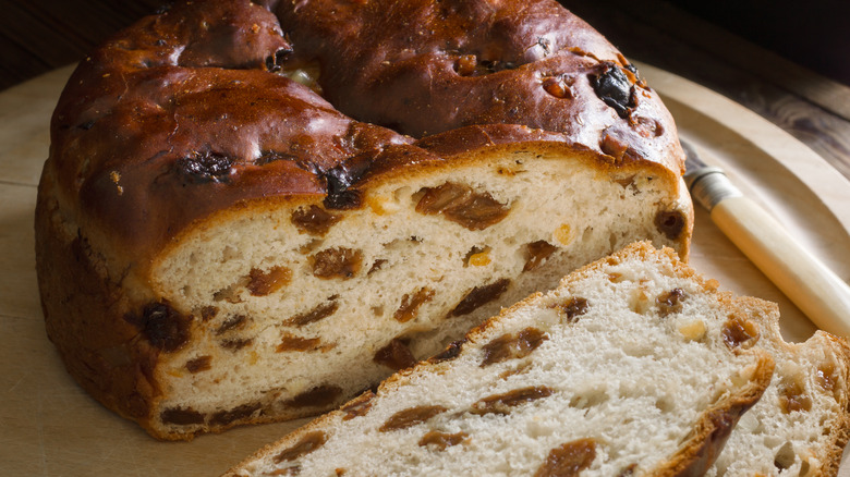 Irish barmbrack bread