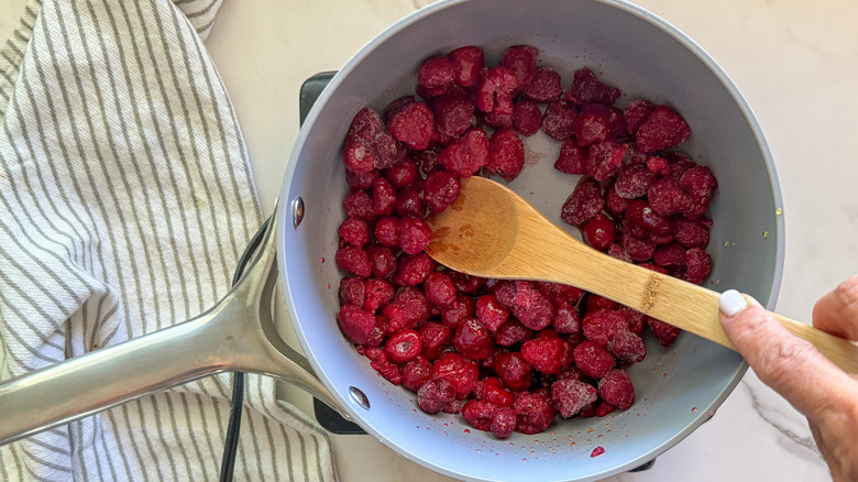 raspberries in pot