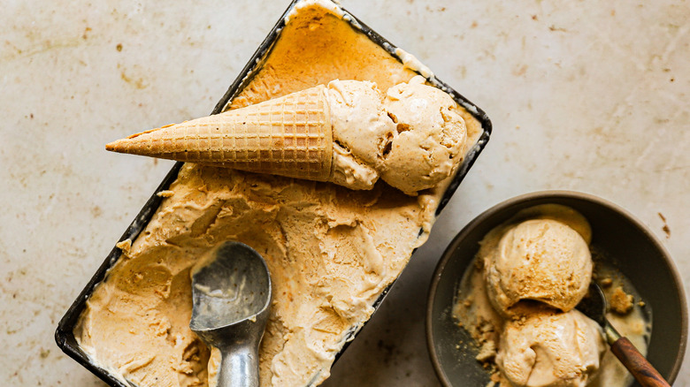 Scoops of creamy pumpkin ice cream