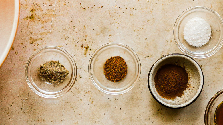 Bowls of warm autumn spices